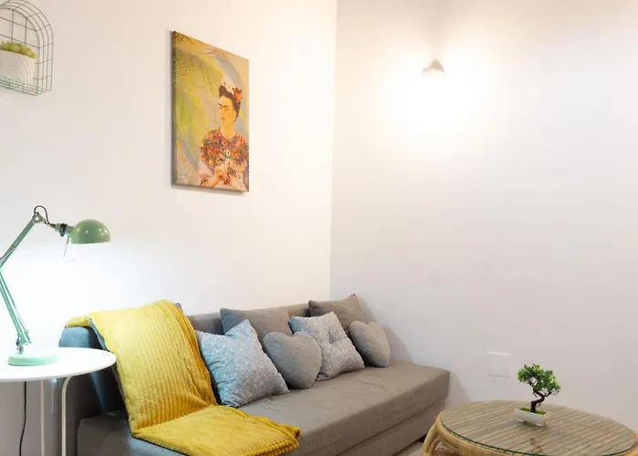 Uvedoble Flat Malaga Center